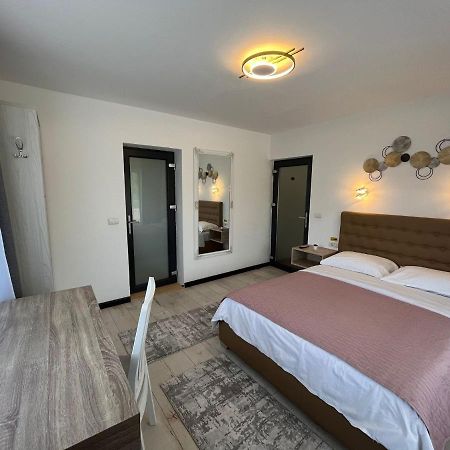 Casa Boila Hotell Bîrsana Eksteriør bilde