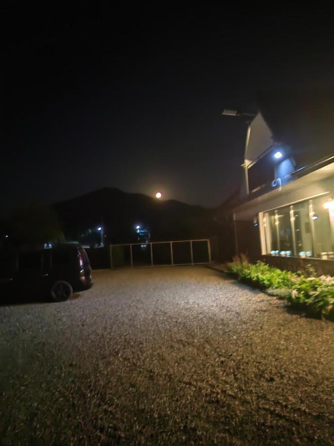 Casa Boila Hotell Bîrsana Eksteriør bilde